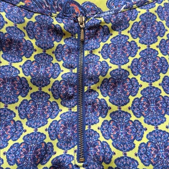 The Limited Yellow and Blue brocade Geometric print top Blouse cap sleeves Sz M - Picture 5 of 6